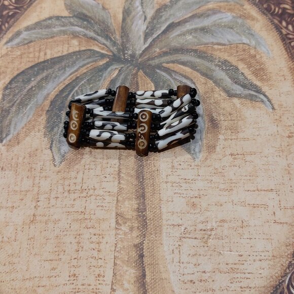 Women's Ethnic 4-Rows Batik Bone Wood Stretch Bracelet - NWOT - Picture 7 of 7